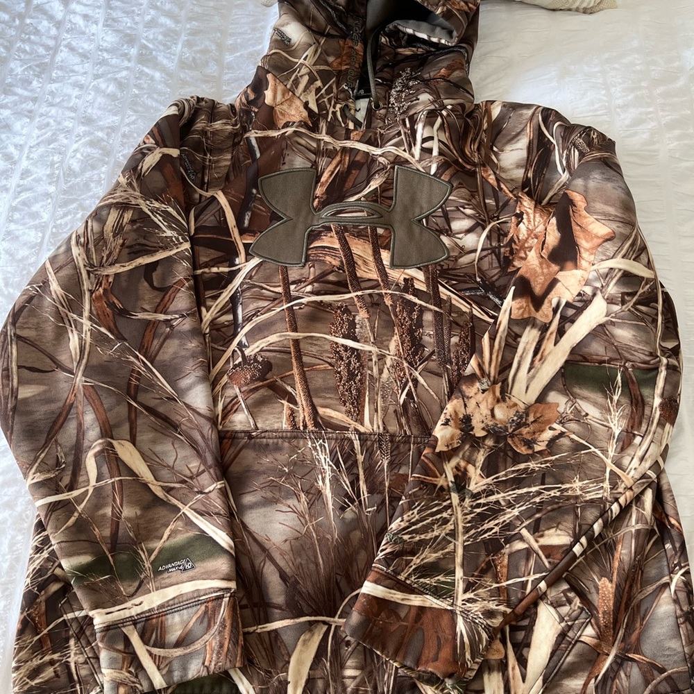 Camo UA hoodie